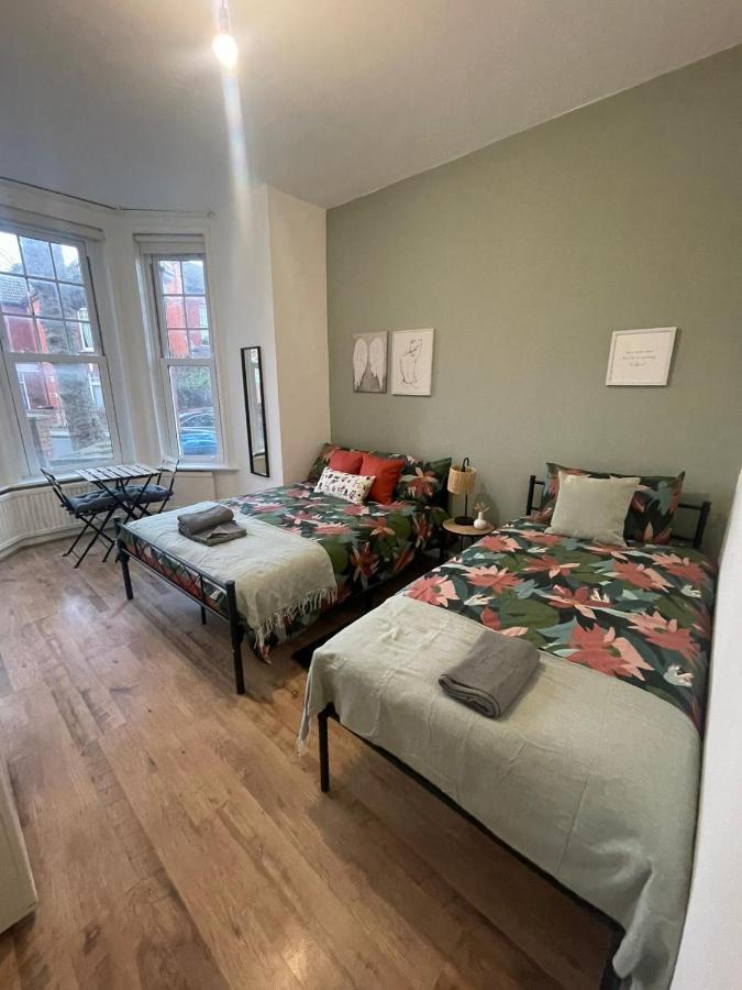 Contemporary Private Rooms Near Central Londyn Zewnętrze zdjęcie